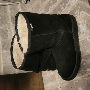 EMU Boots Womens Size 9 Sophie Suede Shearling Merino Wool Flaws